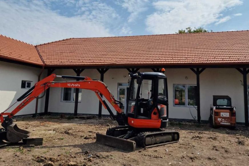 Érszakácsi. Kívül-belül megújul az általános iskola