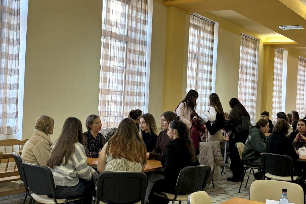 Pályaorientáció könnyedén: szakemberekkel beszélgettek a kölcseys végzősök