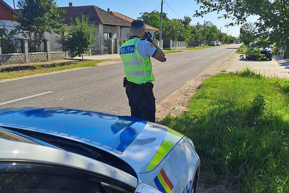 Nagyszabású razzia a Nagykároly környéki falvakban: több mint 150 embert igazoltattak