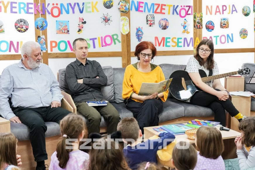 Mesemaratont tartottak a Szatmár Megyei Könyvtárban