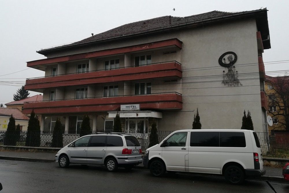 Több éves huzavona után sínre került a Sport Hotel felújítása: aláírták a finanszírozási szerződést