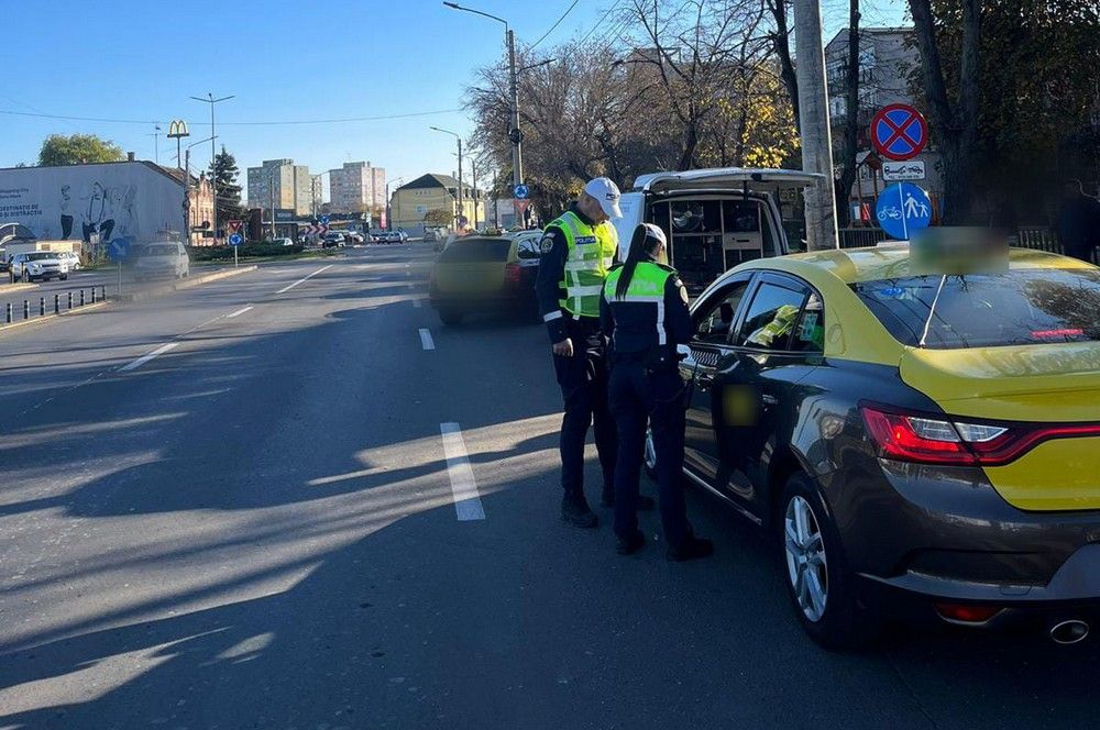 Keményen odavágtak a rendőrök a taxisoknak