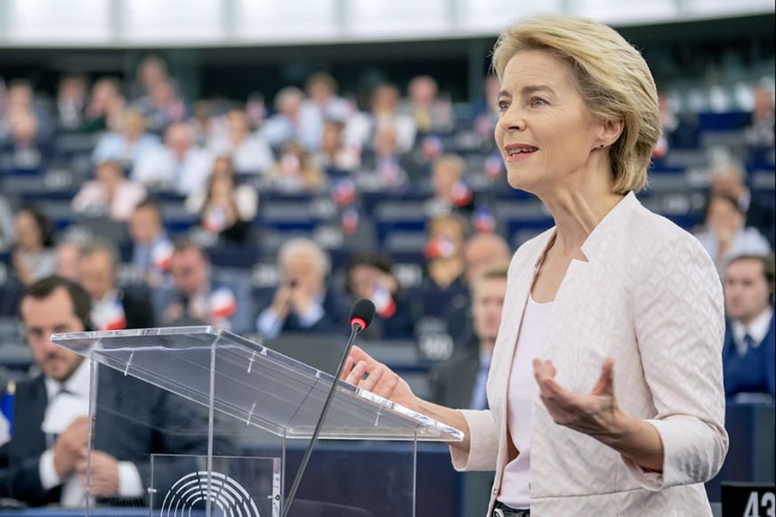 Von der Leyen: az EU sürgősségi támogatást nyújt Ukrajnának az áram és fűtés helyreállításához