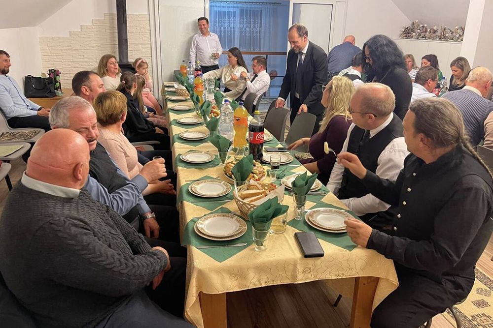 Presbitercsaládok ünnepi találkozóját tartották Apában