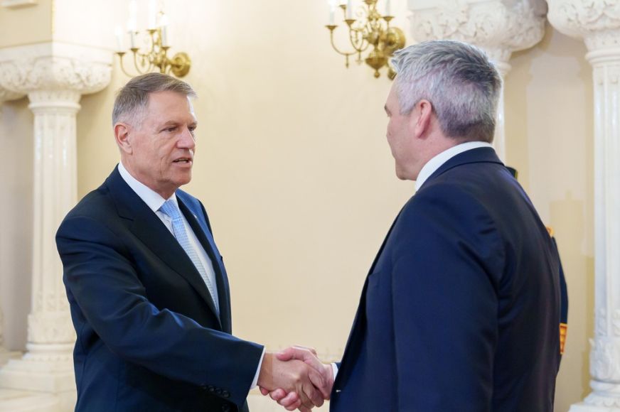 Karl Nehammer Bukarestben: a schengeni rendszer nem működik, tehát nem bővíthető