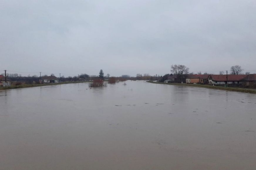 Harmadfokú árvízvédelmi készültséget rendeltek el a Kraszna és a Túr Szatmár megyei szakaszára