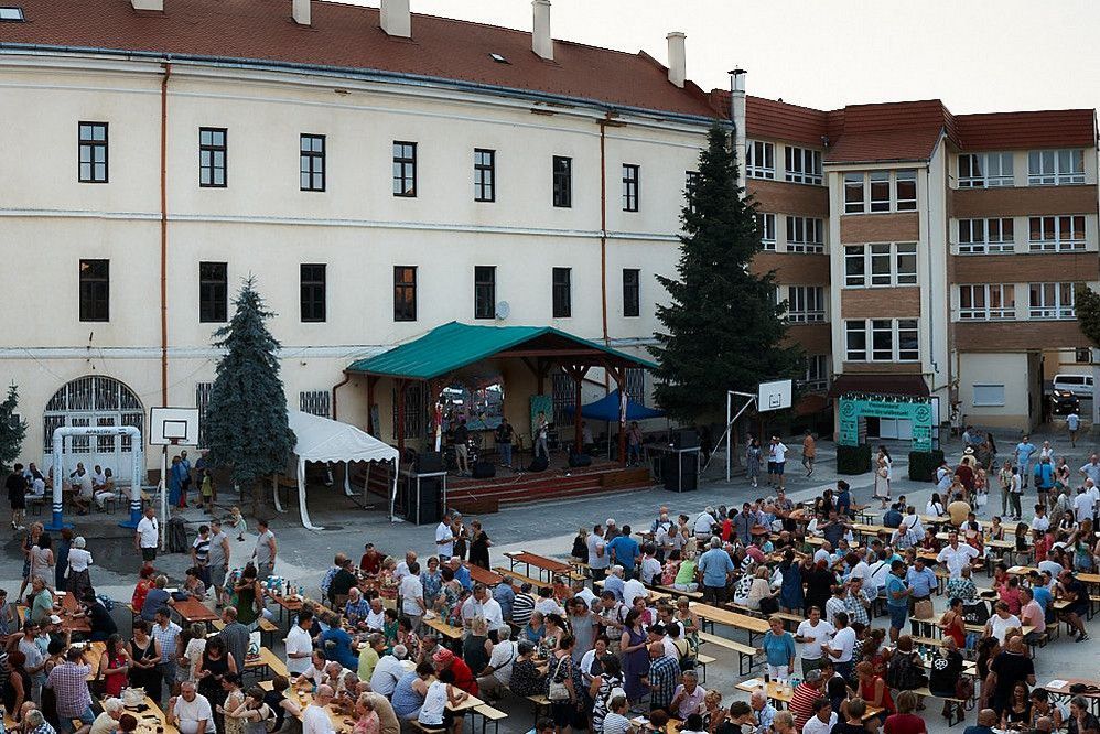 Közeleg a 33. Véndiáktalálkozó. Már lehet termet és asztalt foglalni