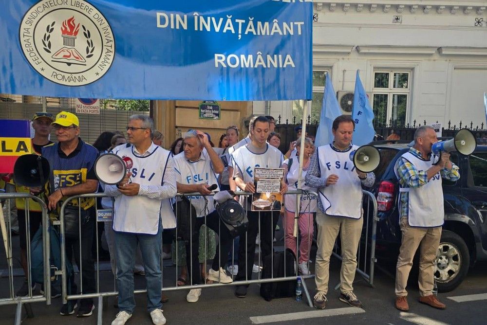 Hăncescu: idén a kormány- és az elnöki palota előtt lesz a tanévnyitó