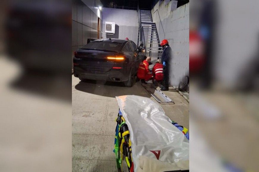 Fék helyett a gázra lépett és halálos balesetet okozott egy Szatmár megyei nő