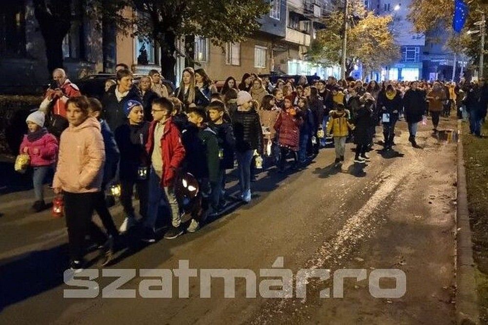 A hangulatos Márton-napi felvonulás a régi útvonalon halad idén ismét. Mutatjuk mikor lesz!