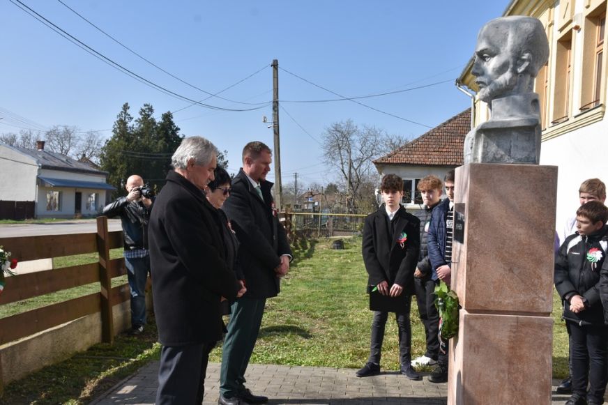 Köszönöm Istenem, hogy ennek a nemzetnek a gyerekeként születhettem! - Képgaléria