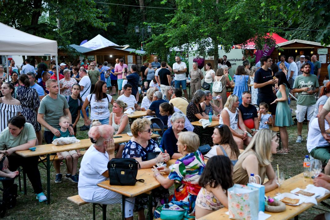 Bor a kastélyban – látogatórekord dőlt a rendezvényen