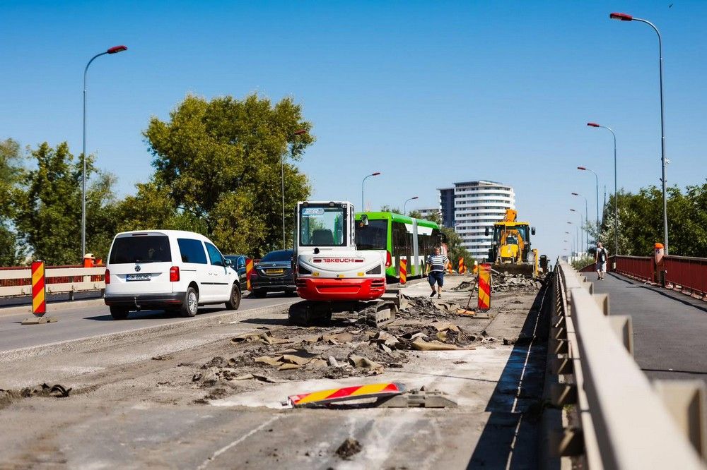 Fontos tudnivaló: a Golescu híd lezárása miatt a buszok is alternatív útvonalon járnak