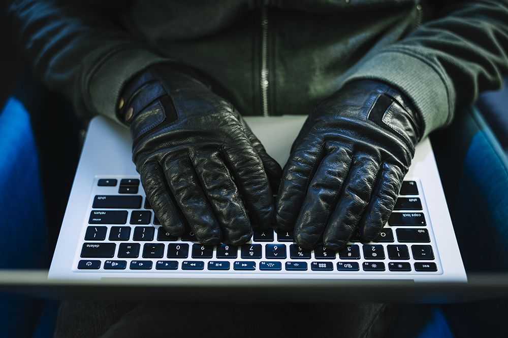 Fenyegető e-maileket kapott több Szatmár megyei iskola is