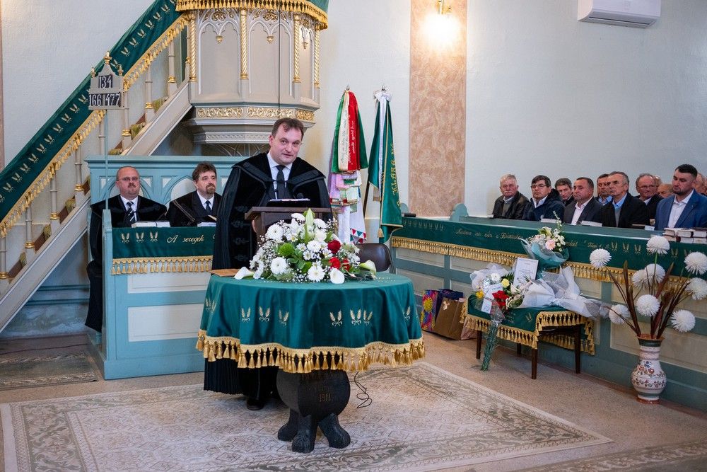 Példaértékű összefogásnak köszönhetően újult meg a vámfalui református templom