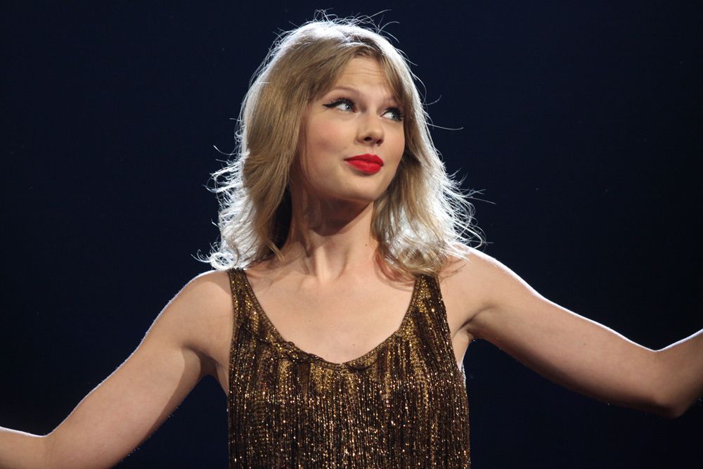 Terrorfenyegetés miatt lemondták az ausztriai Taylor Swift-koncerteket