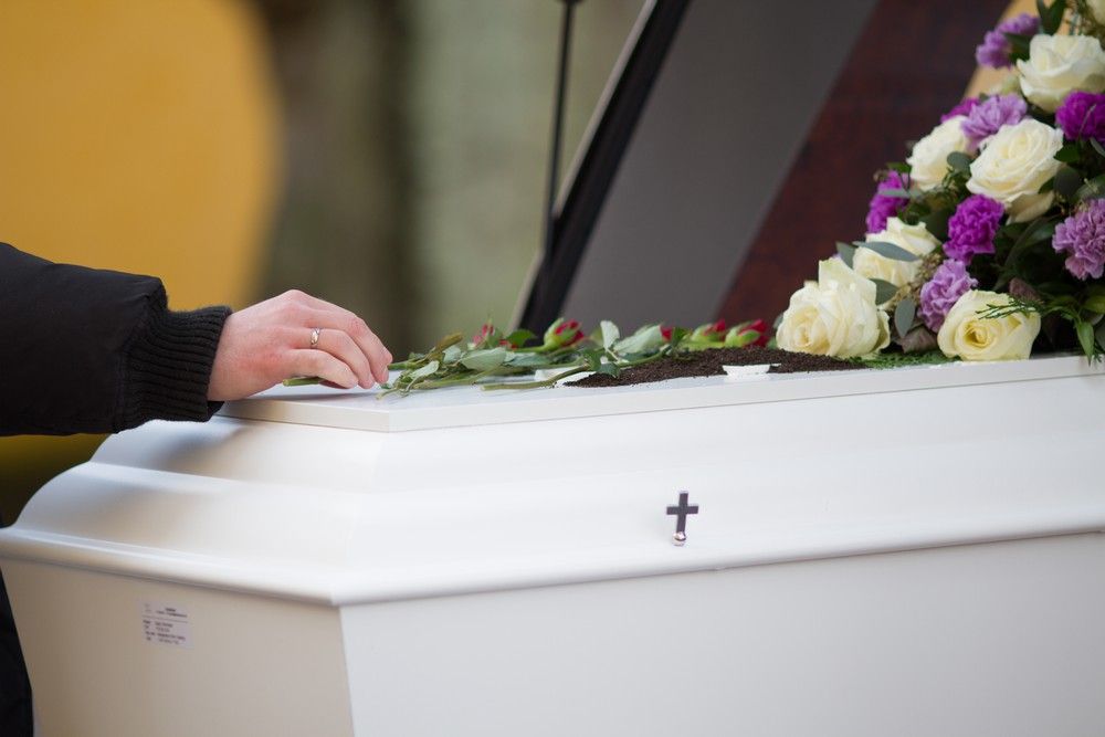 Csütörtöktől jelentősen nő a temetkezési segély összege