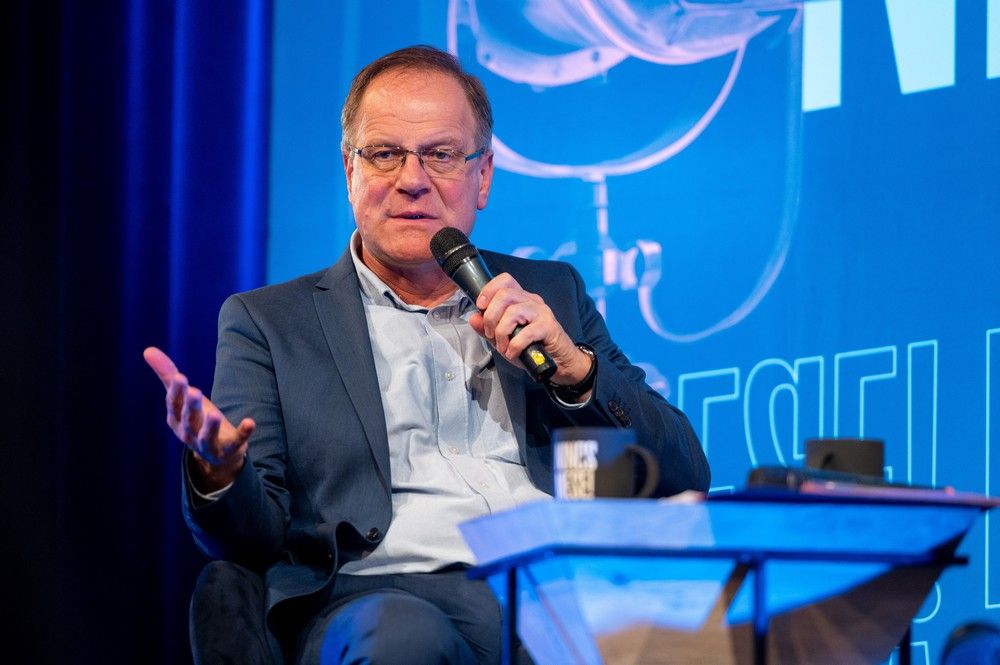 Navracsics Tibor Szatmárnémetiben: nincs az az érv, amellyel ma magyar fiatalokat háborúba lehetne küldeni
