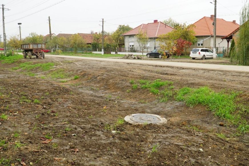 Befejeződött a csatornahálózat kiépítése Lázári község négy településén