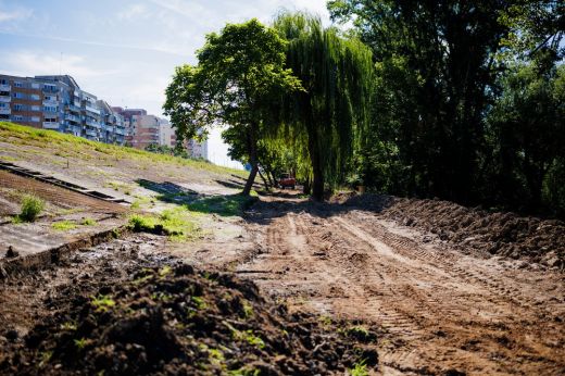Folyamatban a Szamos-part pihenőövezetté alakítása