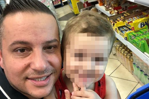 A rendőrség meghökkentő döntése a szülők vitája miatt: sztárügyvéd képviseli L.L. Junior halott kisfiát