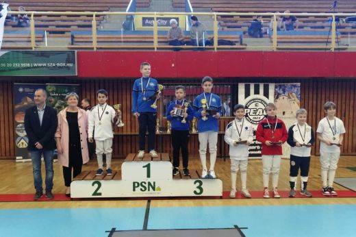 Dobogón a pécsi Olimpici GP-n is, jól szerepeltek a szatmári vívók