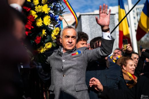 A rendőrség előállította Călin Georgescut. A főügyészségen fogják kihallgatni