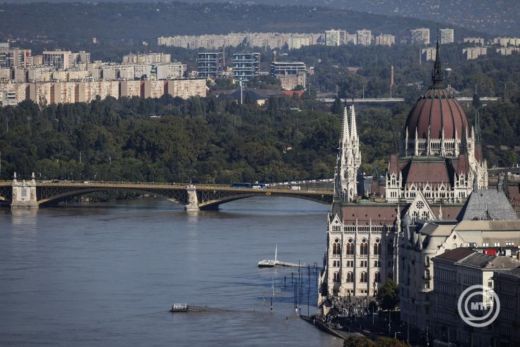Budapesten már tetőzött. Kedden hagyhatja el a legmagasabb vízszint Magyarországot