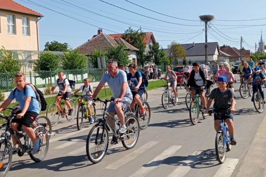 Csűry Bálint nyomdokában: ismét biciklitúrával indult a vakáció Egriben
