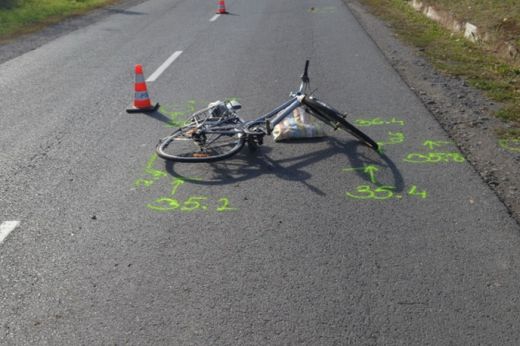 Halálos kombináció: a sofőr gyorshajtott, a kerékpáros ittas volt
