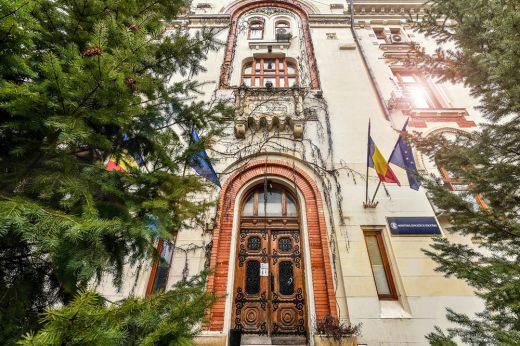 A közösségük életét jobbá változtató tanárokat bemutató Facebook-kampányt indított az oktatási minisztérium