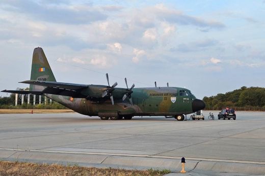 Humanitárius segélyszállítmányt visz Líbiába a román légierő egyik C-130 Hercules gépe