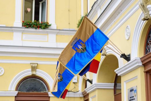 Megsemmisítette a legfelsőbb bíróság a Sepsiszentgyörgy zászlajáról szóló kormányhatározatot