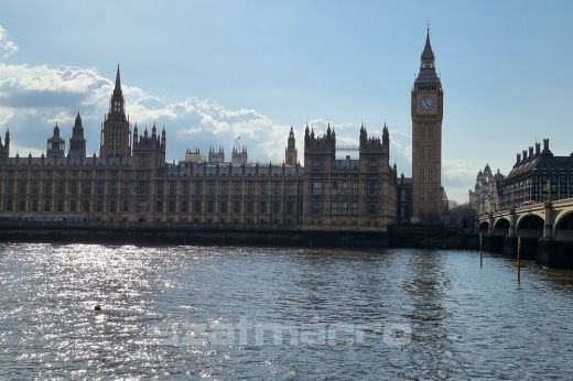 Jövő tavasztól elektronikus belépési engedély kell a vízummentes országokból, köztük az EU-ból Nagy-Britanniába utazóknak