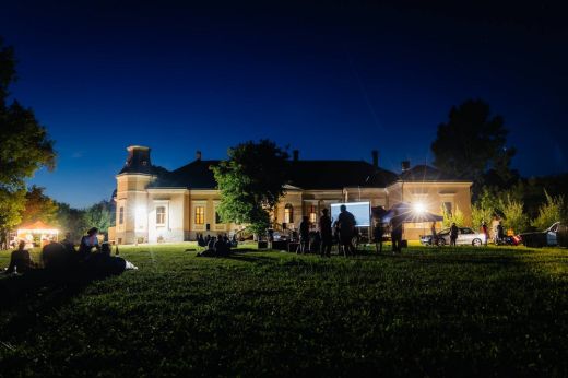 ART Mansion - ahol az ihlet otthonra talál. Alkotással teli napra hívnak a sándorhomoki Kováts kúriába