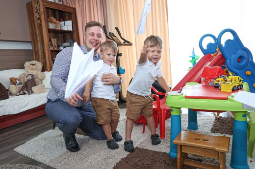 Cuki versenyzők lettek Fekete Dávid ikrei