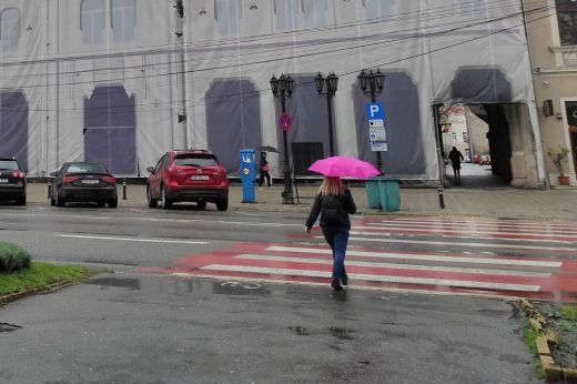 Az ország egy részében kánikula, több régióban viharos időjárás várható
