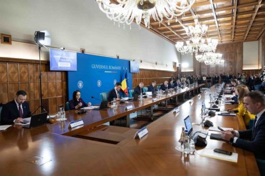 Részleges adóamnesztiát hirdetett és a költségvetési kiadásokat csökkentő intézkedéseket vezetett be a kormány