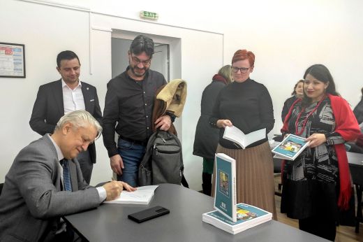 Olyan, mint egy jó beszélgetés Sándorral. Bemutatták Muhi Sándor legújabb kötetét