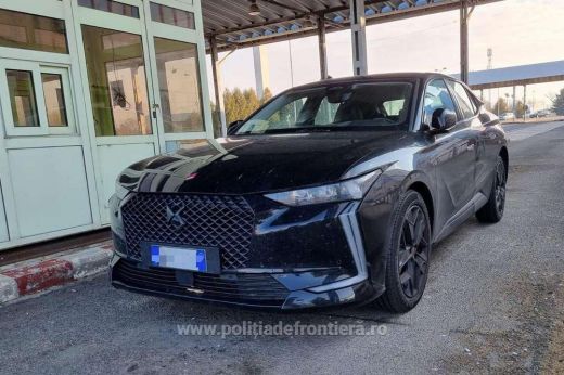Újabb körözött autó bukkant fel a petei határátkelőnél