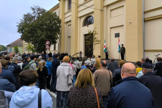 Közös főhajtás az aradi vértanúk tiszteletére
