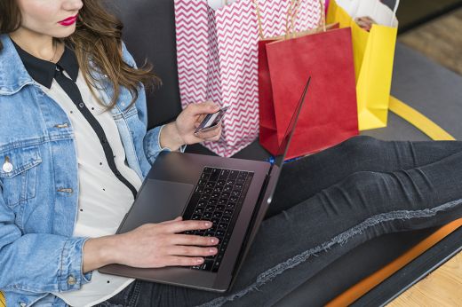 Elemzés: tavalyhoz képest 18 százalékkal nőtt a romániai webáruházak fekete pénteki bevétele