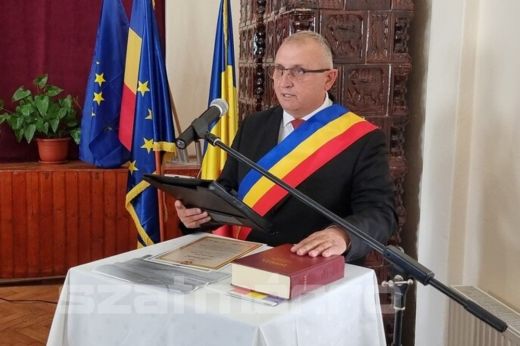 Letették az esküt Lázári község vezetői. Béres Antal minden lázári lakos polgármestere lesz