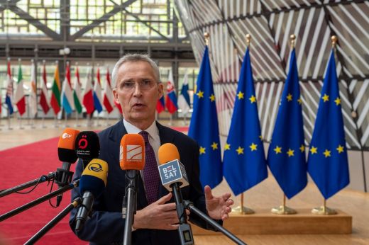 Jens Stoltenberg: Ukrajna NATO-csatlakozása nincs napirenden, amíg a háború dúl