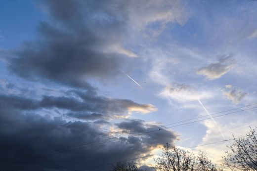 Zivatarokra figyelmeztető újabb riasztásokat adtak ki a meteorológusok