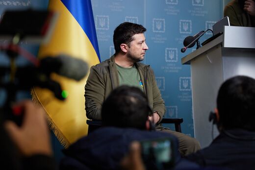 Zelenszkij: más népek véráldozata árán kereskednek azok az országok, amelyek még mindig vesznek orosz olajat