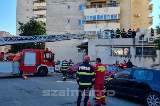Kizuhant egy férfi egy hetedik emeleti lakásból Szatmárnémeti központjában. Szörnyethalt
