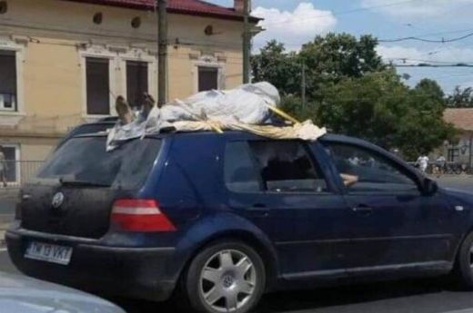 Fény derült a Golf tetején szállított „hulla” rejtélyére