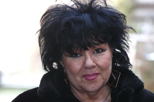 Bűnös vagy áldozat? Össztűz zúdul Dollyra: még a szomszédokat is megosztja az állatkínzási ügy