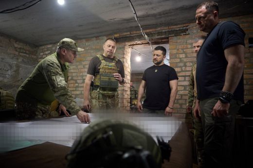 Volodimir Zelenszkij Zaporizzsjába látogatott az ukrán csapatokhoz